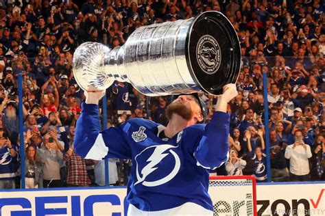 Tampa Bay Lightning Zum 3 Mal Stanley Cup Sieger