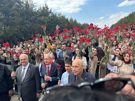 Kemal Kılıçdaroğlu Anıtkabiri ziyaret etti Türkiye Haberleri TV100