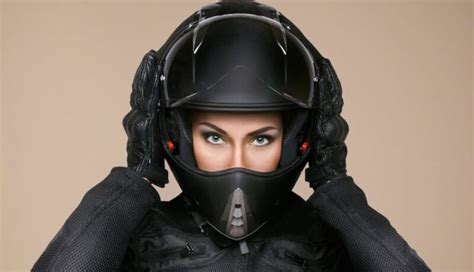 The Five Best Motorcycle Helmets For Women