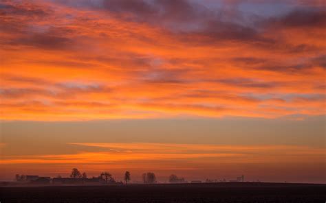 Download Wallpaper 3840x2400 Dawn Field Fog Landscape Clouds 4k