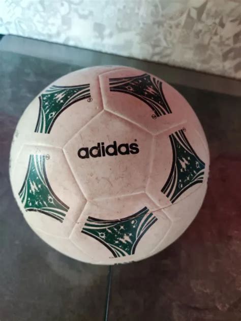 Adidas Questra Ballon De La Coupe Du Monde De La Fifa Taille Eur