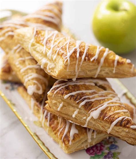 These Easy Apple Turnovers Have An Simple Apple Cinnamon Filling Wrapped In Flaky Puff Pastry