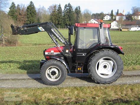 Case Ih 4240 Traktor