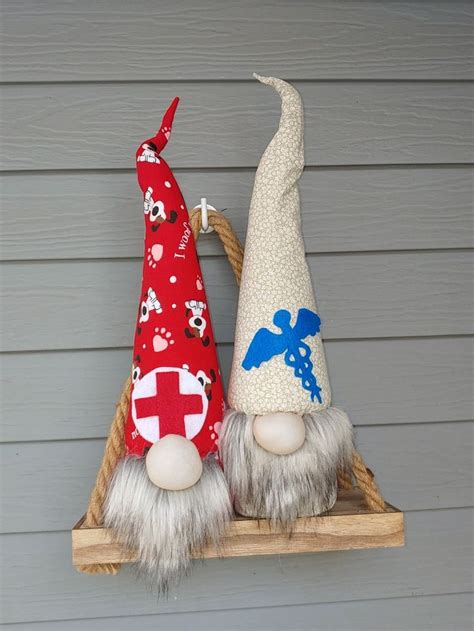 Dr And Nurse Gnomes Gnomes Crafts Crafts Diy Gnomes