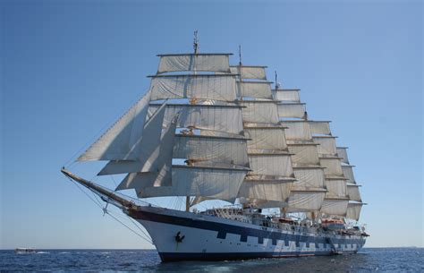 Heres What Its Like To Cruise On The Tallest Longest Sailing Ship In