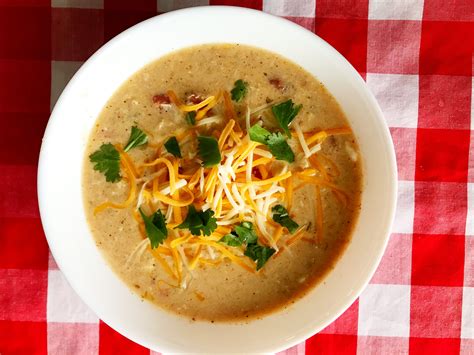 Red peppers are high in immune boosting vitamin c, are an excellent source of folate and b6, and are rich in antioxidants. {Crock Pot} Keto Queso Chicken Soup | The Gingham Apron ...