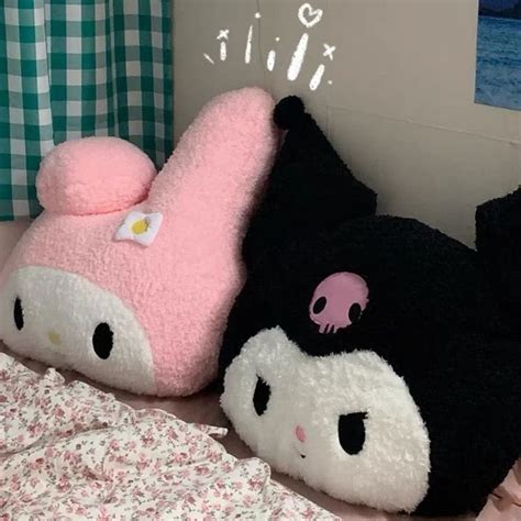Azụ🫀 On Twitter Rt Sanriodaily What If We Got Matching My Melody And Kuromi Pillows 💫