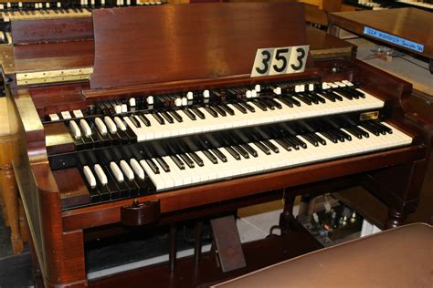 353 Vintage 1950s Hammond B3 Sold