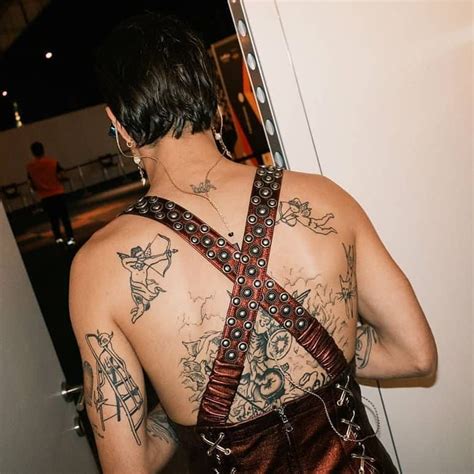 Hashtag M Neskin Su Instagram Foto E Video David Tattoo Hot Band Arm Tattoos Tatoos Most