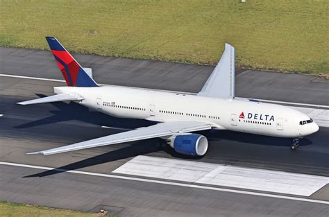 Deltas Final B777 Flight