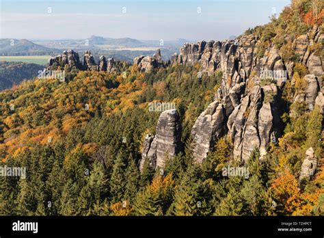 Schrammsteine Felsen Im Herbst Im Elbsandsteingebirge Deutschland