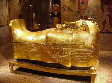 Toutânkhamon Sarcophage En Or Egypte Ancienne Égypte Toutankhamon