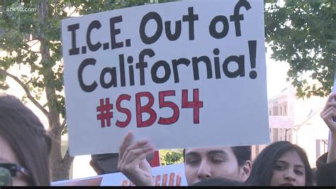 Need To Know California S Sanctuary State Law Gets First Hearing In Federal Court
