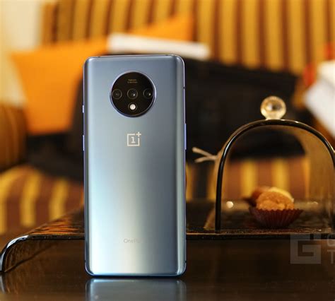 Oneplus 7t Review As Usual Picture Perfect With A New Look