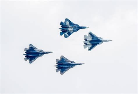 Cómo Es El Sukhoi Su 57 El Caza De última Generación Con El Que Rusia