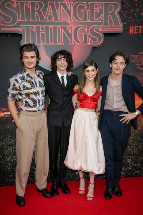 Natalia Dyer Sexy At Stranger Things Season 3 Premiere The Fappening