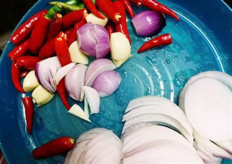 Bahan resepi ikan keli berlada sambal hijau sama je macam resepi lain. Resepi Ikan Keli Goreng Berlada Paling Simple | Iluminasi