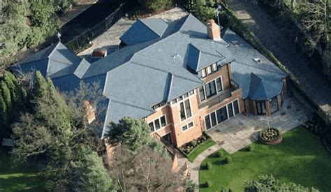 Must See Photos Top 10 Footballers With The Most Expensive Homes