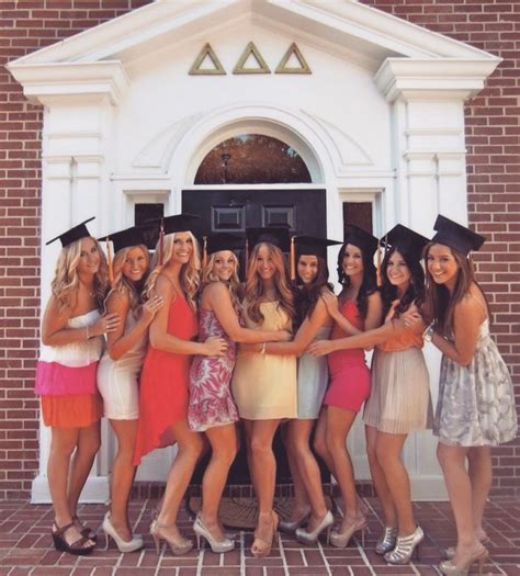 Pin By Kenzie Hahn On College College Sorority Sorority Fashion