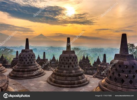 Candi Borobudur Yogyakarta Jawa Indonesia Stock Photo By