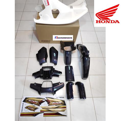 Pedalare come mezzo di trasporto per andare a lavoro, incontrare amici per un caffè o mantenersi in forma con attivita' fisica. Honda Ex5 Dream Cover Set BSH Mariana Purple Met With ...