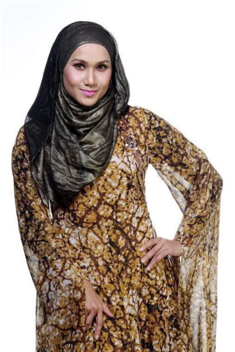 Syarul ridzwan, cristina suzanne, faralyna idris, hafeez mikhail, azirah alyanie, aida khalida kisah laila menjalani hidup yang sukar sebagai ibu. Amy Mastura takut 2 puteri ikut jadi artis | BHplus ...