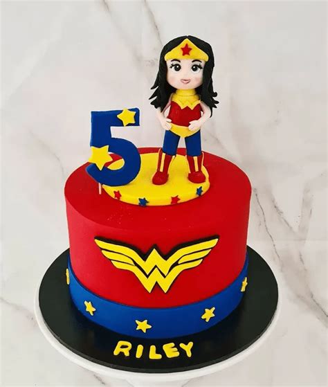 Wonder Woman Cake Design Images Wonder Woman Birthday Cake Ideas