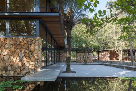 Brazilian Houses 10 Residences With Natural Stone Façades Archdaily
