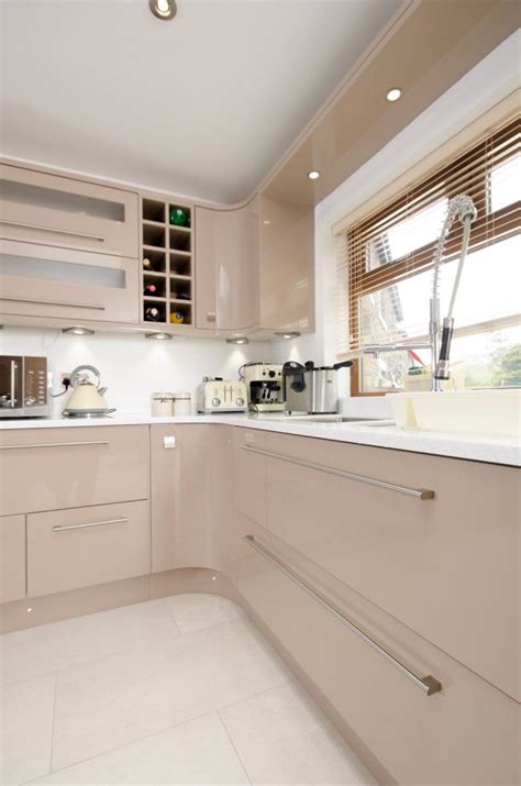 A stark, charmless rental space that looks like a plain white box you definitely don't want to. Cappuccino Slab - M&J Designs | High gloss kitchen ...