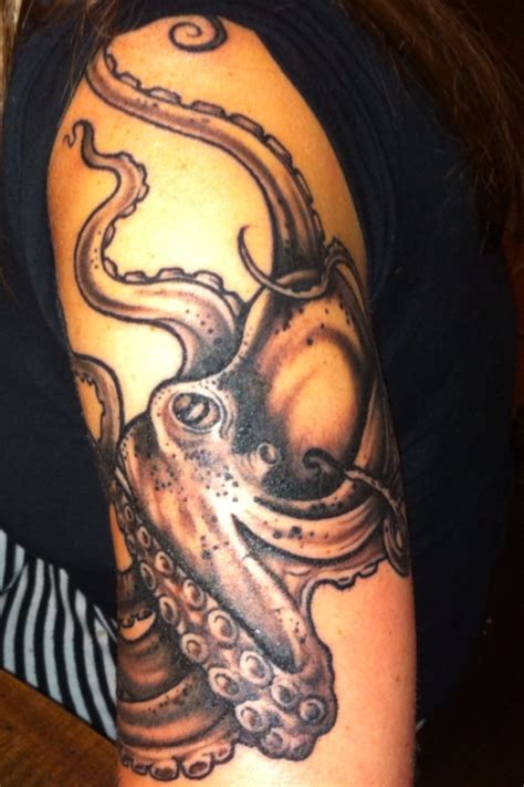 Wonderful Black Octopus Tattoo On Leg Tattoomagz › Tattoo Designs