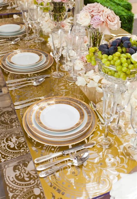 44 Terrific Table Setting Ideas For Dinner Parties And Holidays 2019