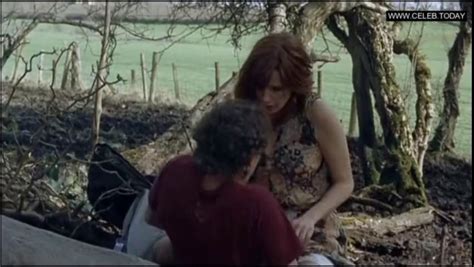 Pretty Girl Kelly Reilly Outdoor Sex Scene Topless Puffball Gay