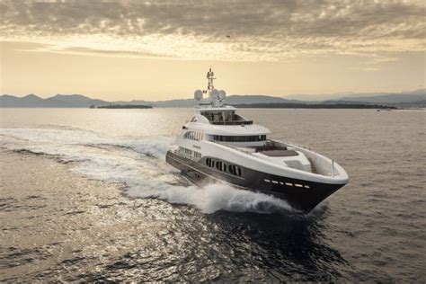 Charter A Luxury Yacht On The French And Italian Riviera