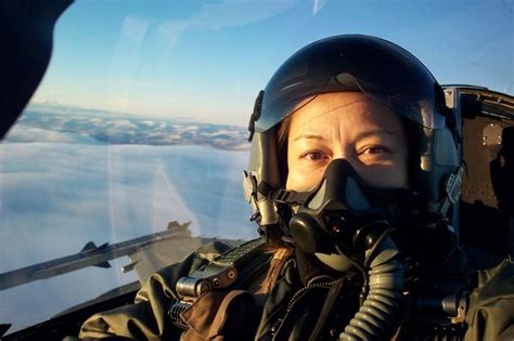 27 Pictures Of Women Fighter Pilots From Around The World Fighter