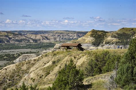 30 Must See Places In North Dakota