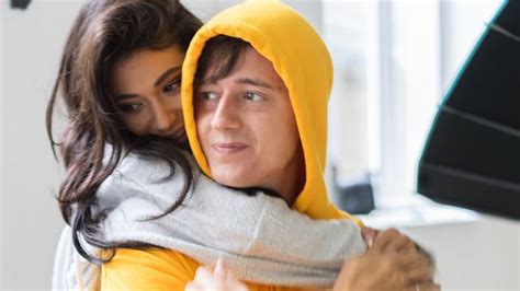 Submitted 4 days ago by loler_181. "Es wirkt so nahe": Paola-Maria in totaler Baby-Vorfreude ...