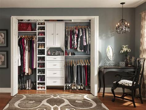 10 Stylish Reach In Closets Home Remodeling Ideas For Basements