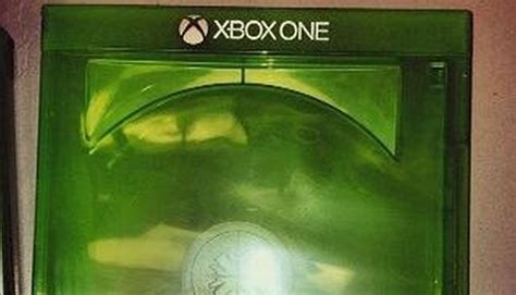 Xbox One And Xbox 360 Game Case Sizes Compared