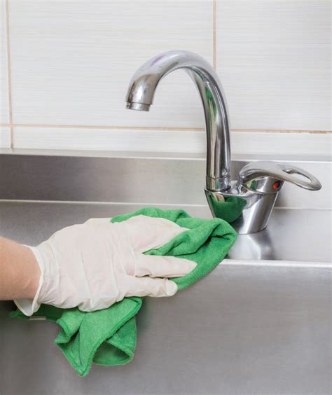To clean your sink with baking soda. Why You Should Sprinkle Baking Soda into Your Stainless ...