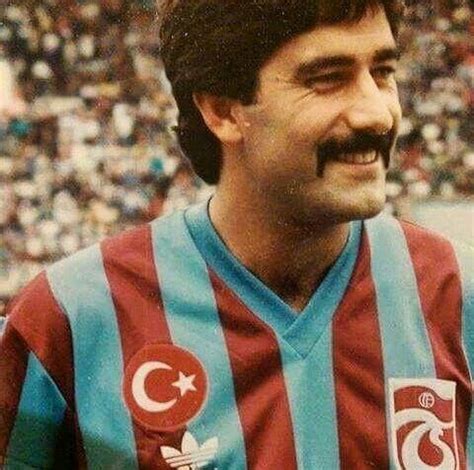 Avrupa devi, uğurcan'ı transfer listesinin başına koydu. Ünal Karaman of Trabzonspor. | Boğa, Fotoğraf, Futbol