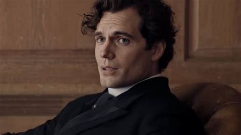 Subscribe to henry cavill news on youtube. Henry Cavill racconta il suo Sherlock in Enola Holmes ...