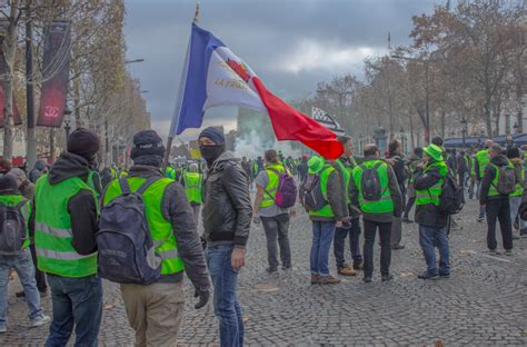 Yellow Vest Movement Whats Going On In France Right Now