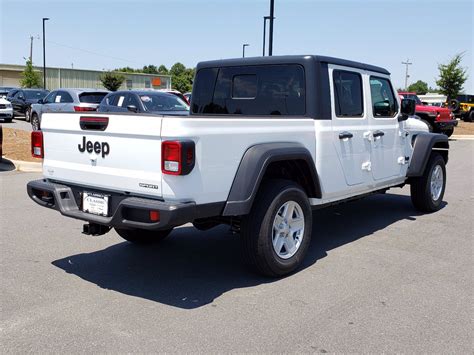 New 2020 Jeep Gladiator Sport S 4×4 Crew Cab