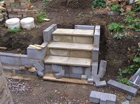 How To Build Concrete Block Steps | Tyres2c