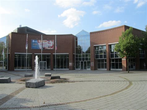 Sehr schönes theater , sehr nettes personal. Haus der Stadt | DN-Web