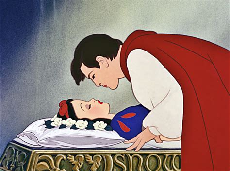 10 Romantic Disney Kisses That Will Surely Immerse You In Love Daily