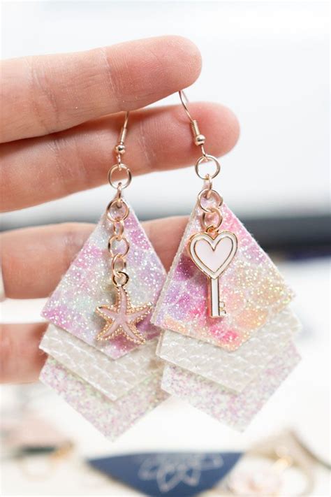 Diy Earrings With Your Cricut Free Svg Templates In 2021 Cricut