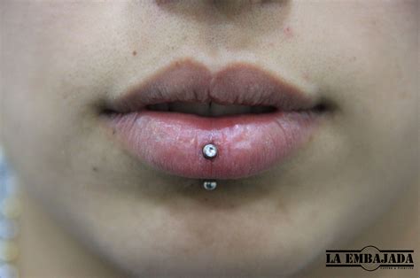 How To Hide Vertical Labret
