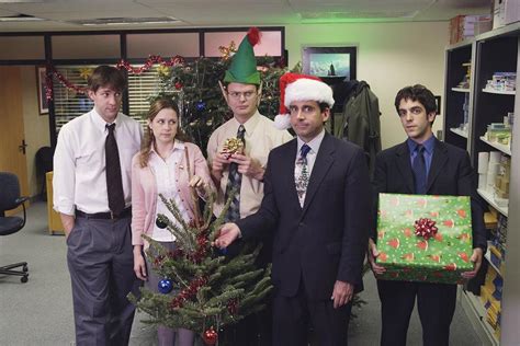 How The Office S First Christmas Episode Helped Save The Show From
