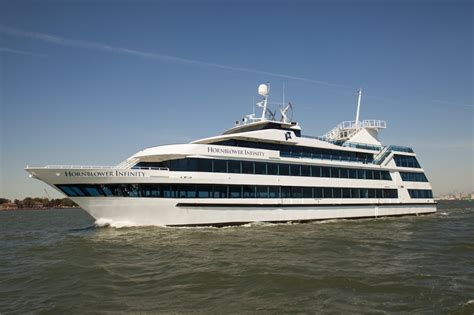 Luxury Motor Boat Rental New York Ny Custom Mega Yacht Sailo 830